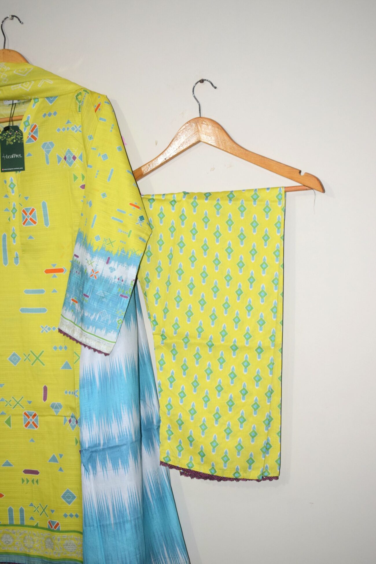 Desert Gleam - Bana Dora 3-Piece With Lawn Dupatta (Stitched) - Image 2