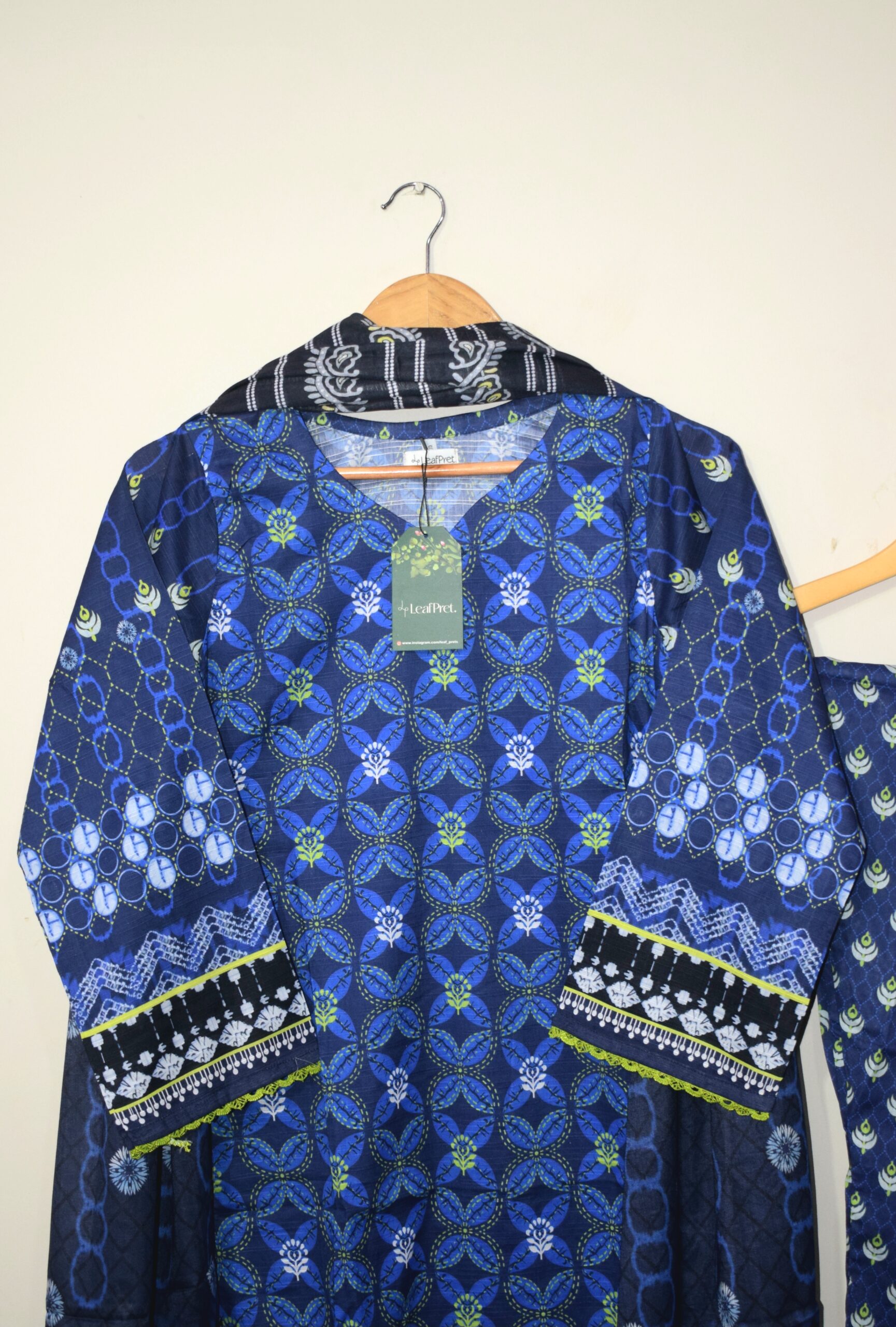 Midnight Mosaic - Bana Dora 3-Piece With Lawn Dupatta (Stitched) - Image 3