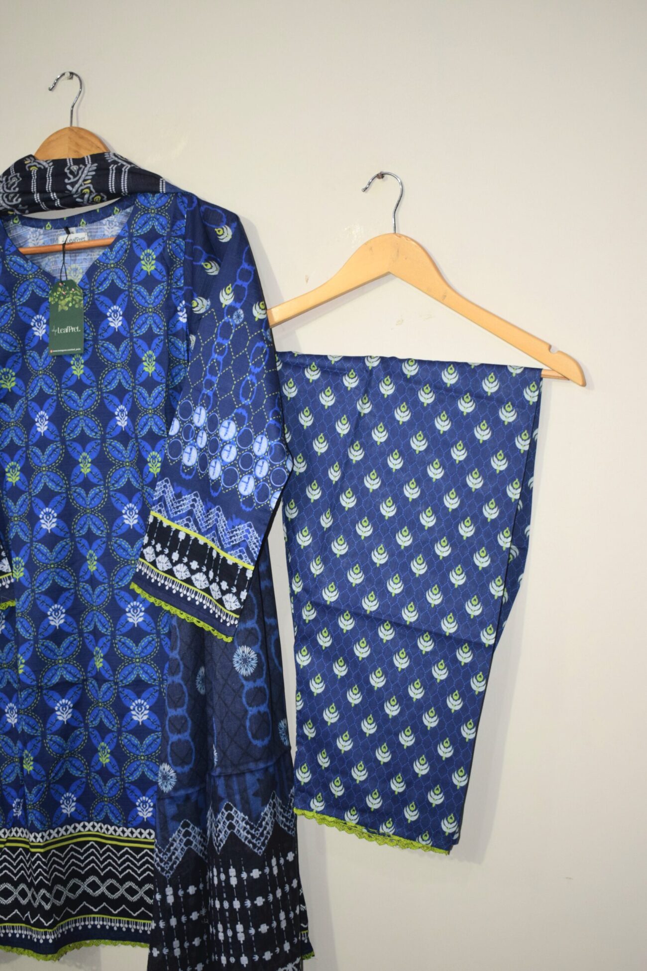 Midnight Mosaic - Bana Dora 3-Piece With Lawn Dupatta (Stitched) - Image 2