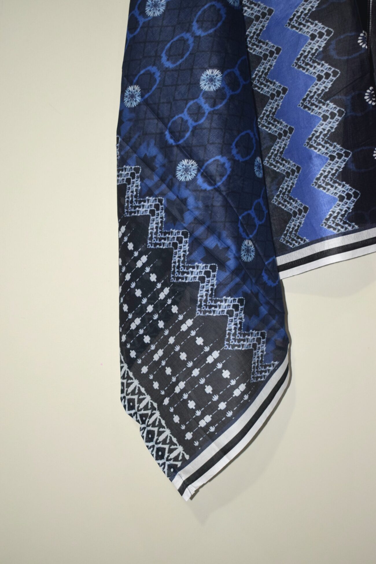 Midnight Mosaic - Bana Dora 3-Piece With Lawn Dupatta (Stitched) - Image 5