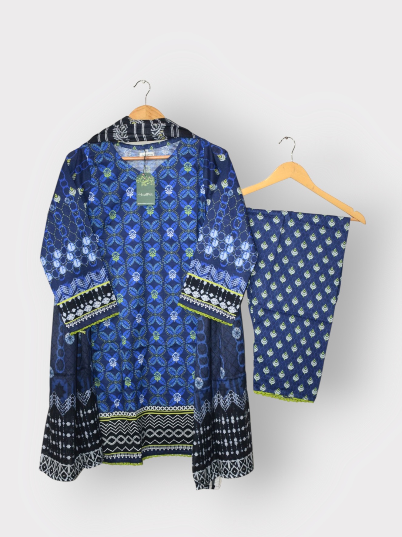 Midnight Mosaic - Bana Dora 3-Piece With Lawn Dupatta (Stitched)