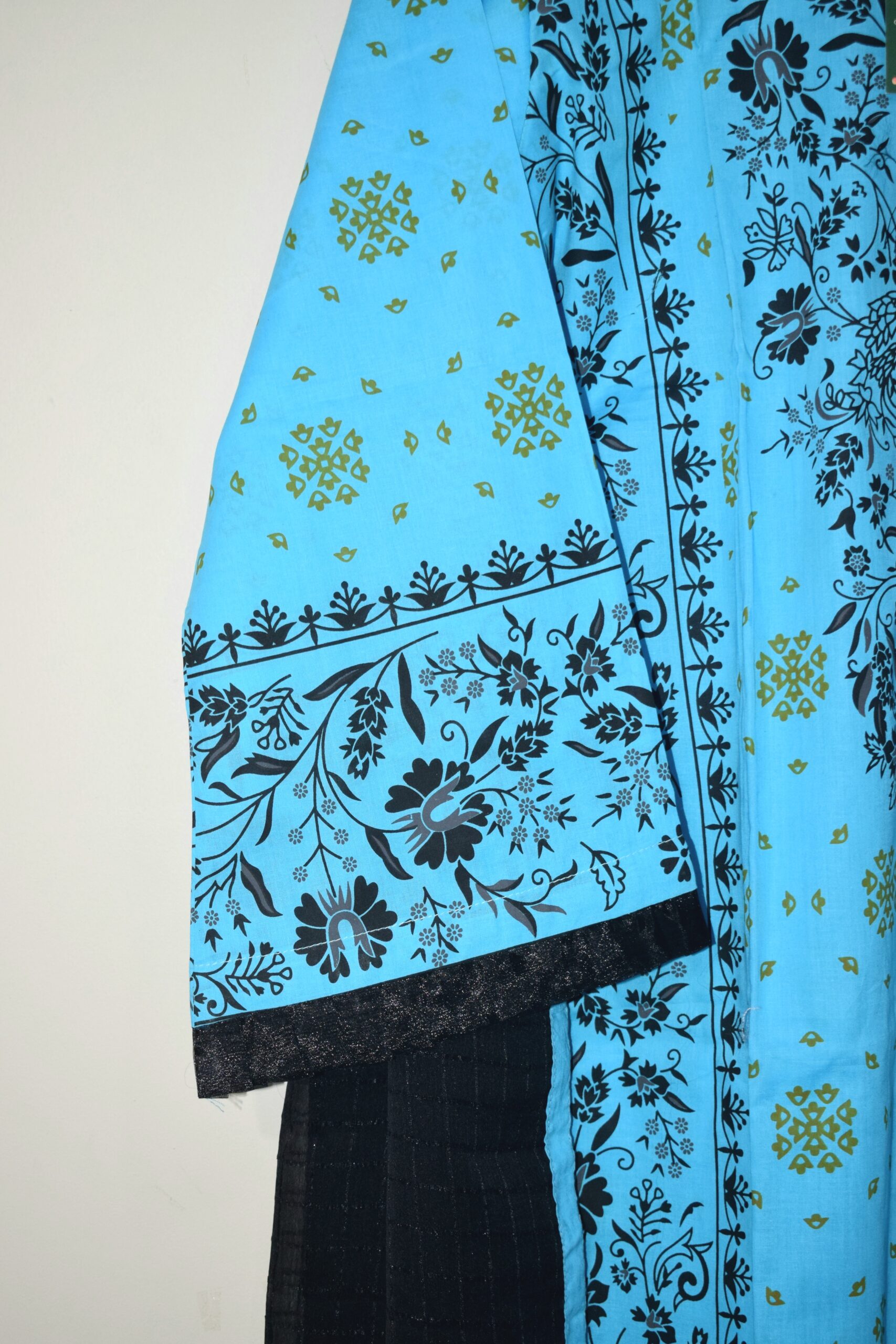 Sky Black - 3 Piece With Chiffon Dupatta (Stitched) - Image 4