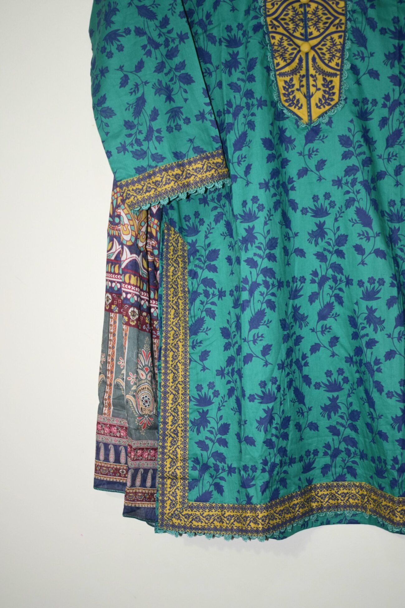 Emerald Whisper - 3 Piece With Lawn Dupatta & Palazzo Wear '25 - Image 2