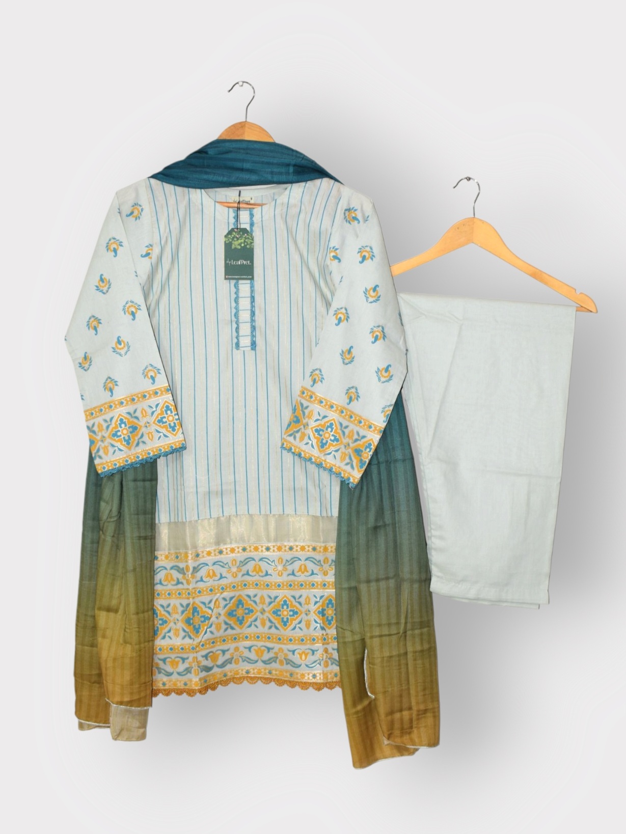 Meadow Mist - 3 Piece Repeat Edition With Lawn Dupatta (Ready to Wear)