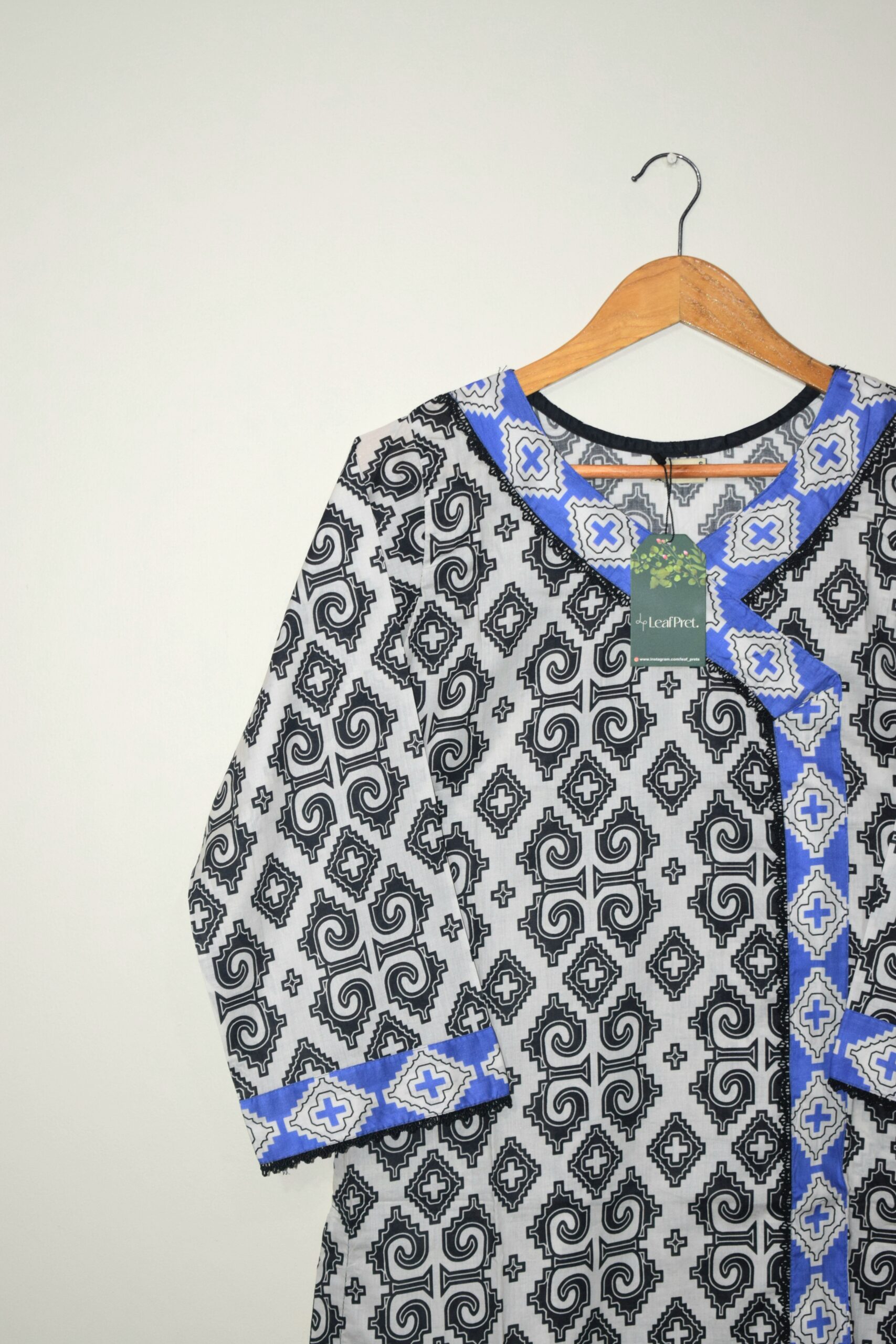 Graphic Grace – 2-Piece Digital Printed Lawn Suit with Palazzo | Stitched Summer Wear 2025 - Image 2