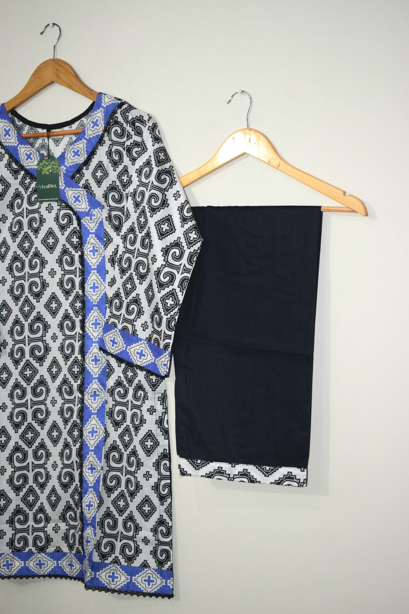 Graphic Grace – 2-Piece Digital Printed Lawn Suit with Palazzo | Stitched Summer Wear 2025 - Image 3