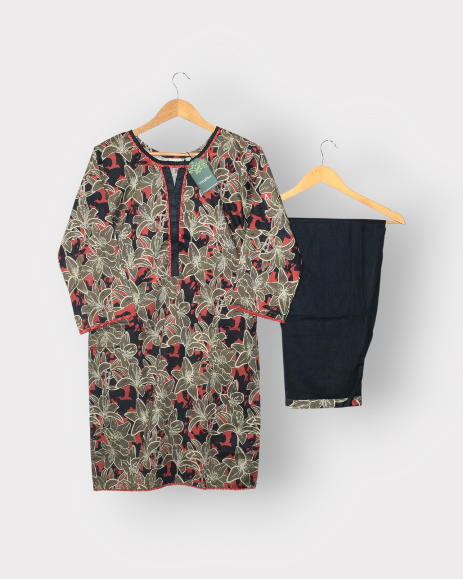 Pocket Muze – 2-Piece Stitched Digital Lawn Suit with Pocket Shirt & Trouser | Summer Ready-to-Wear 2025