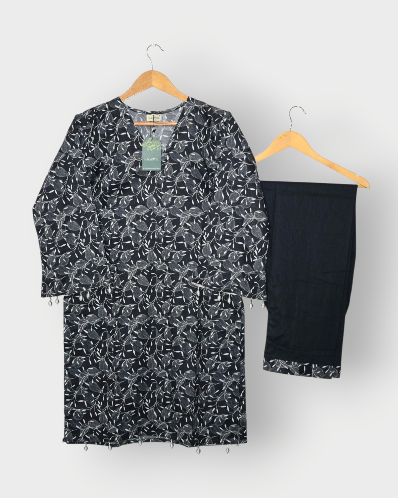 Black Pearl stitched 2-piece lawn suit – premium digital print by LeafPret