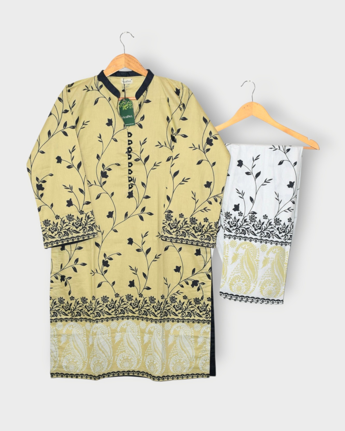 Floral Strike – 2 Piece Black Floral Screen Printed Stitched Lawn Suit