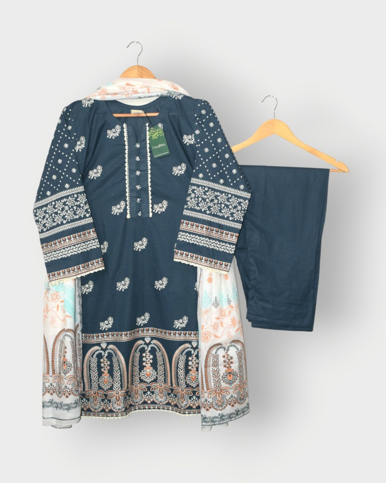 Daman Luxe – Premium 3-Piece Stitched Lawn Suit by LeafPret Pakistan