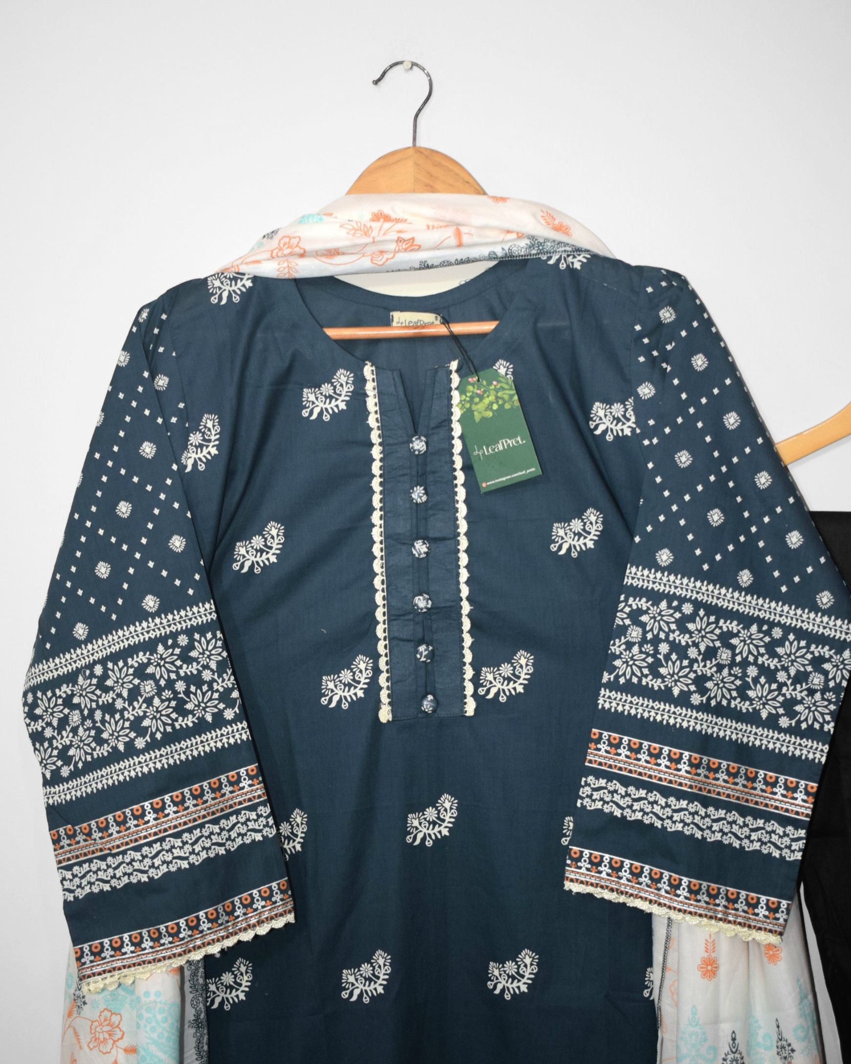 Daman Luxe – Stitched Lawn Shirt Neck Design by LeafPret
