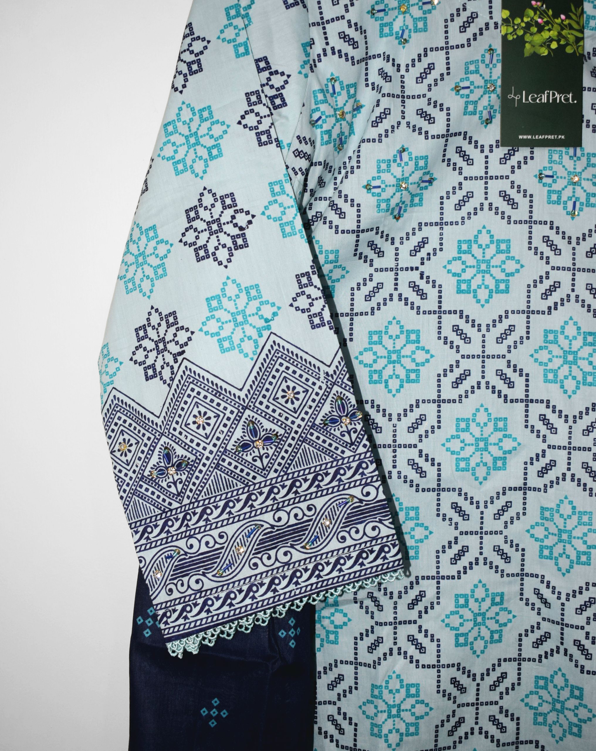 Chunri sleeves design with screen print by LeafPret