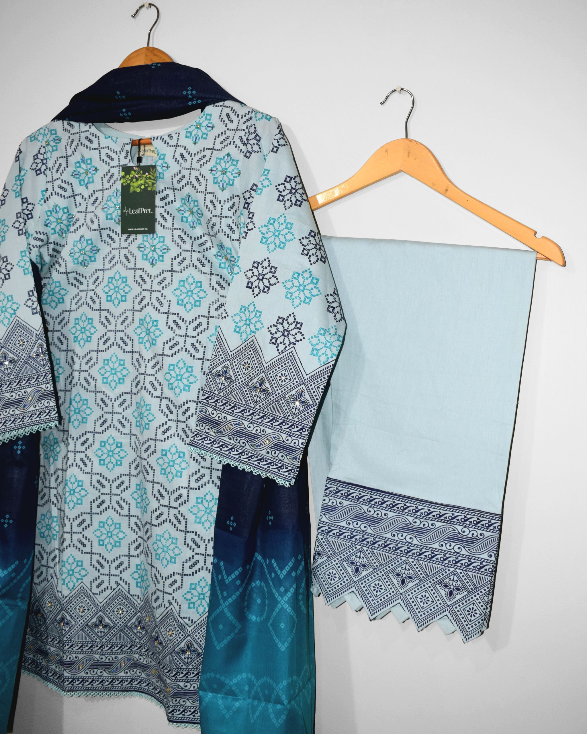 Chunri wide-style trouser with cut hem by LeafPret