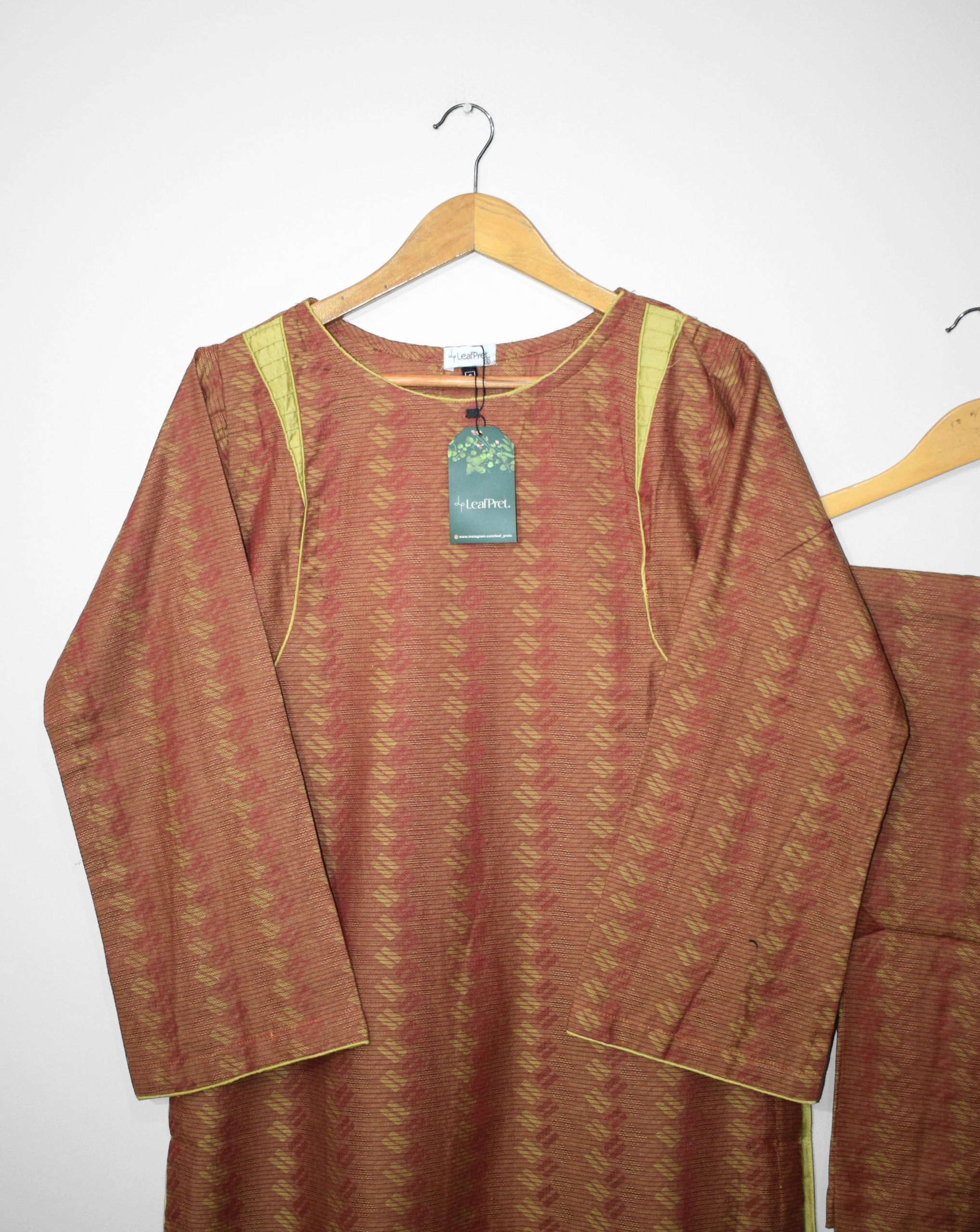 Rust Hue – 2-Piece Stitched Jacquard Suit - Image 2