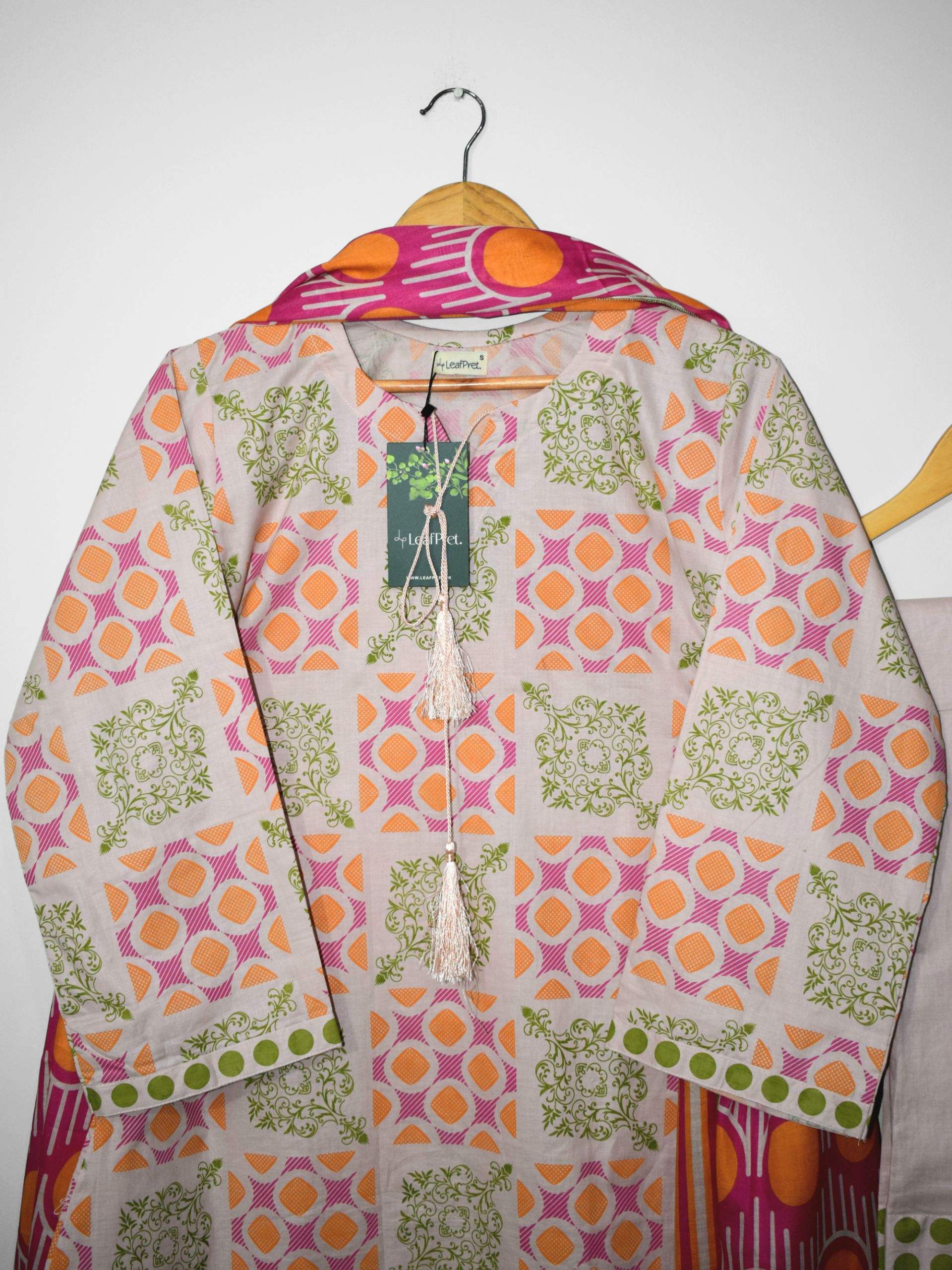 Pattern Play geometric print and fabric detail by LeafPret