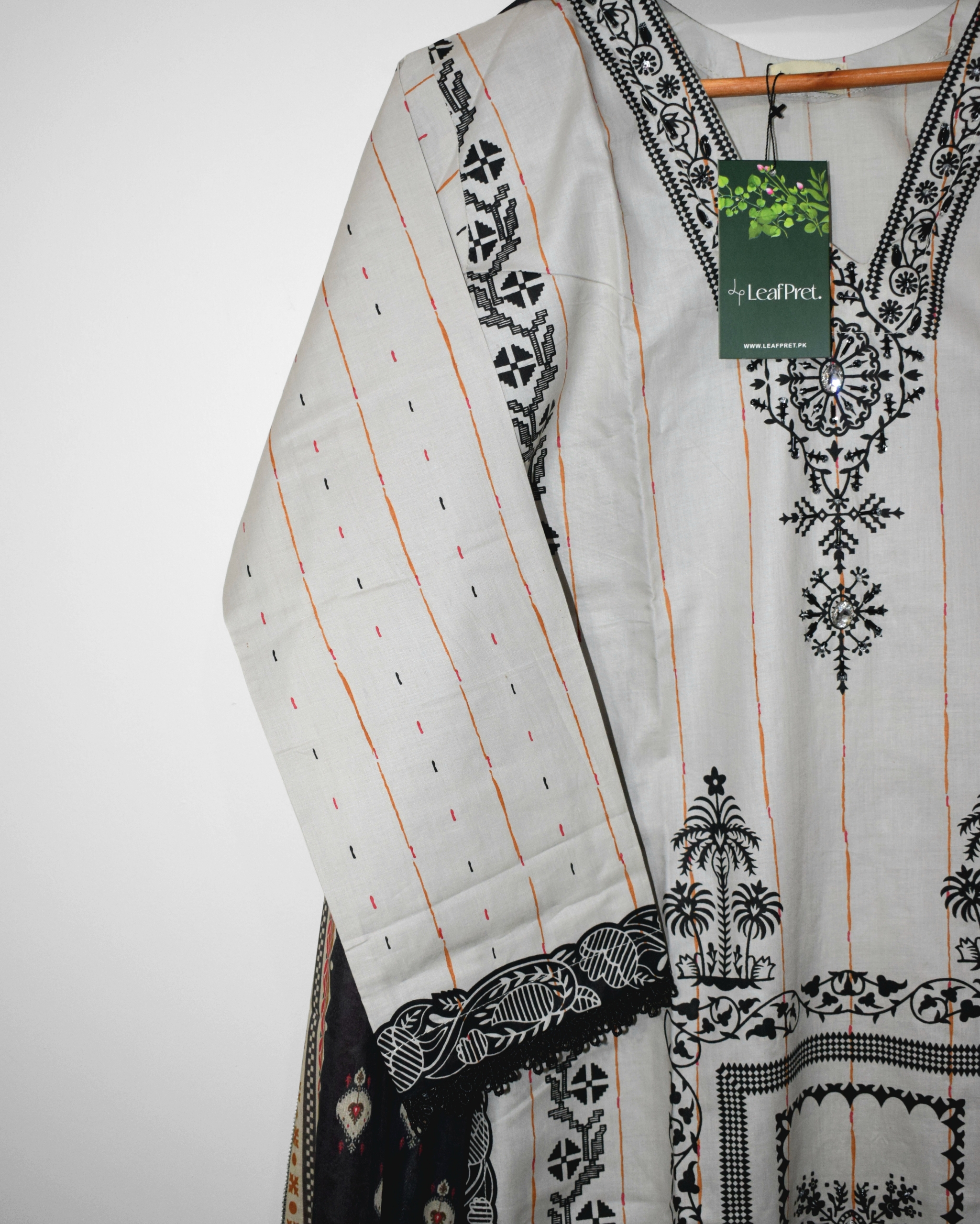 Palm Dusk sleeves stitched suit by LeafPret