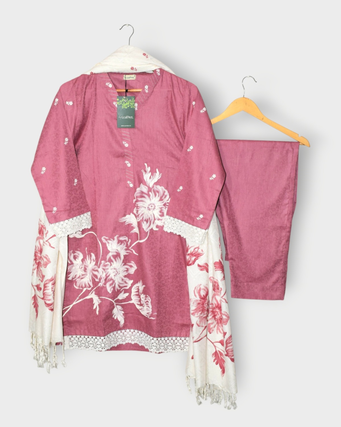 Rosewood 3-piece self-jacquard suit front look by LeafPret