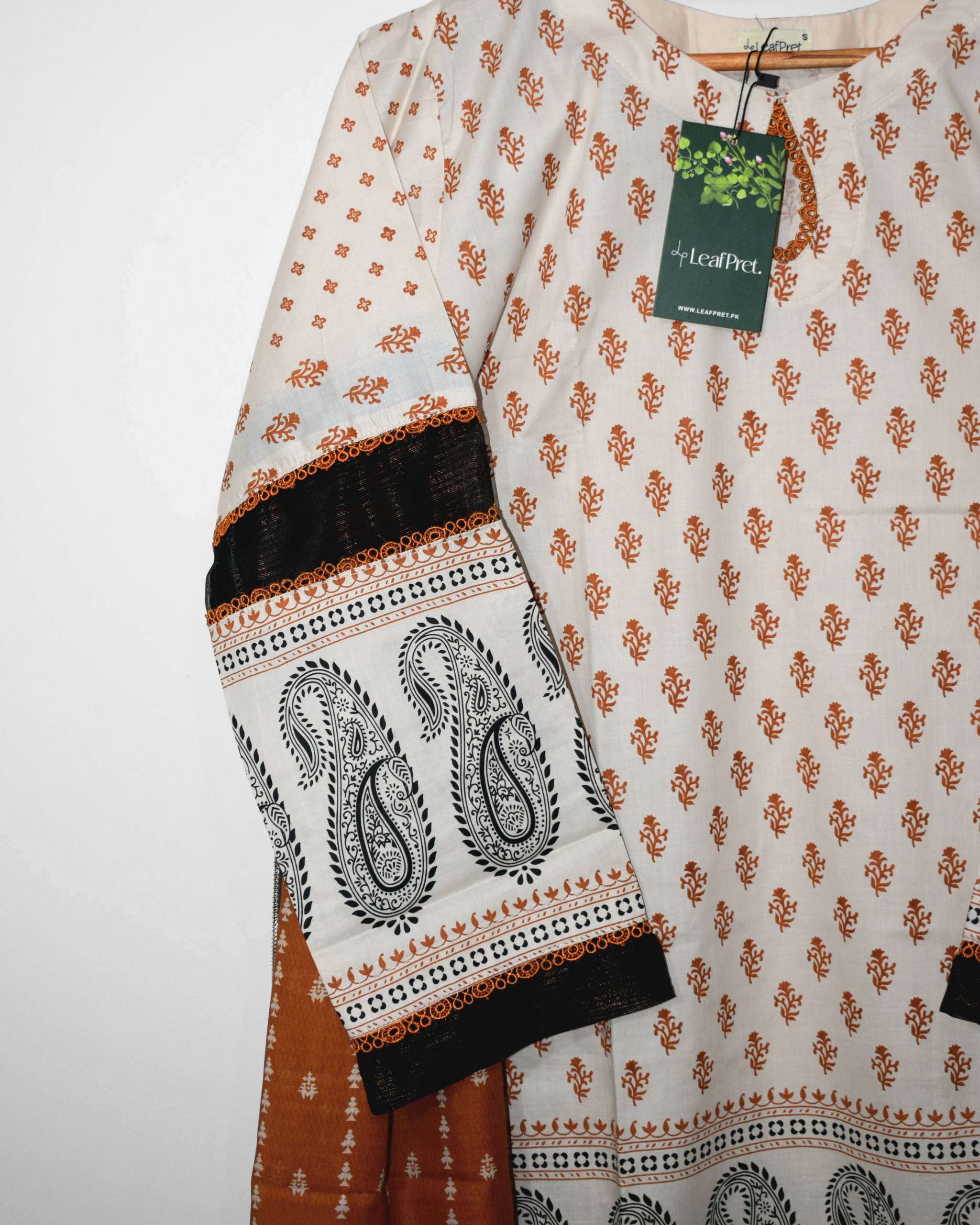 Paisley suit sleeve details