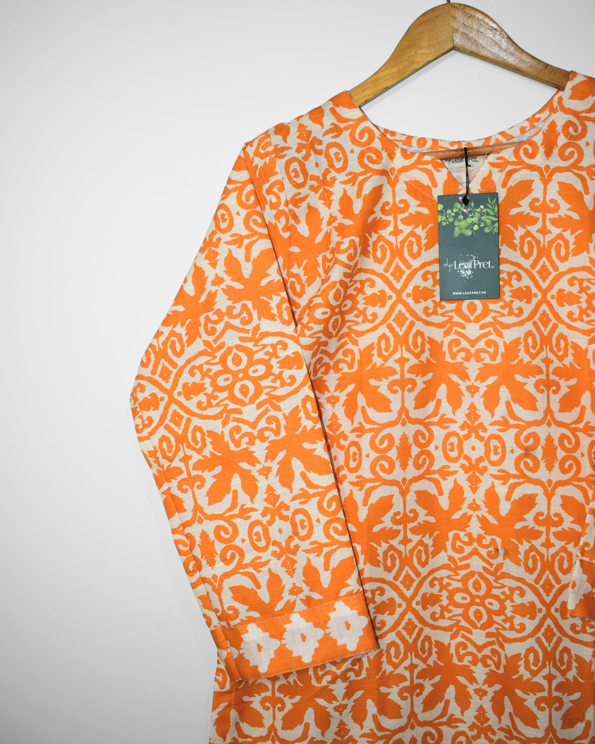 Sundawn winter khaddar shirt sleeve detail with neat finishing