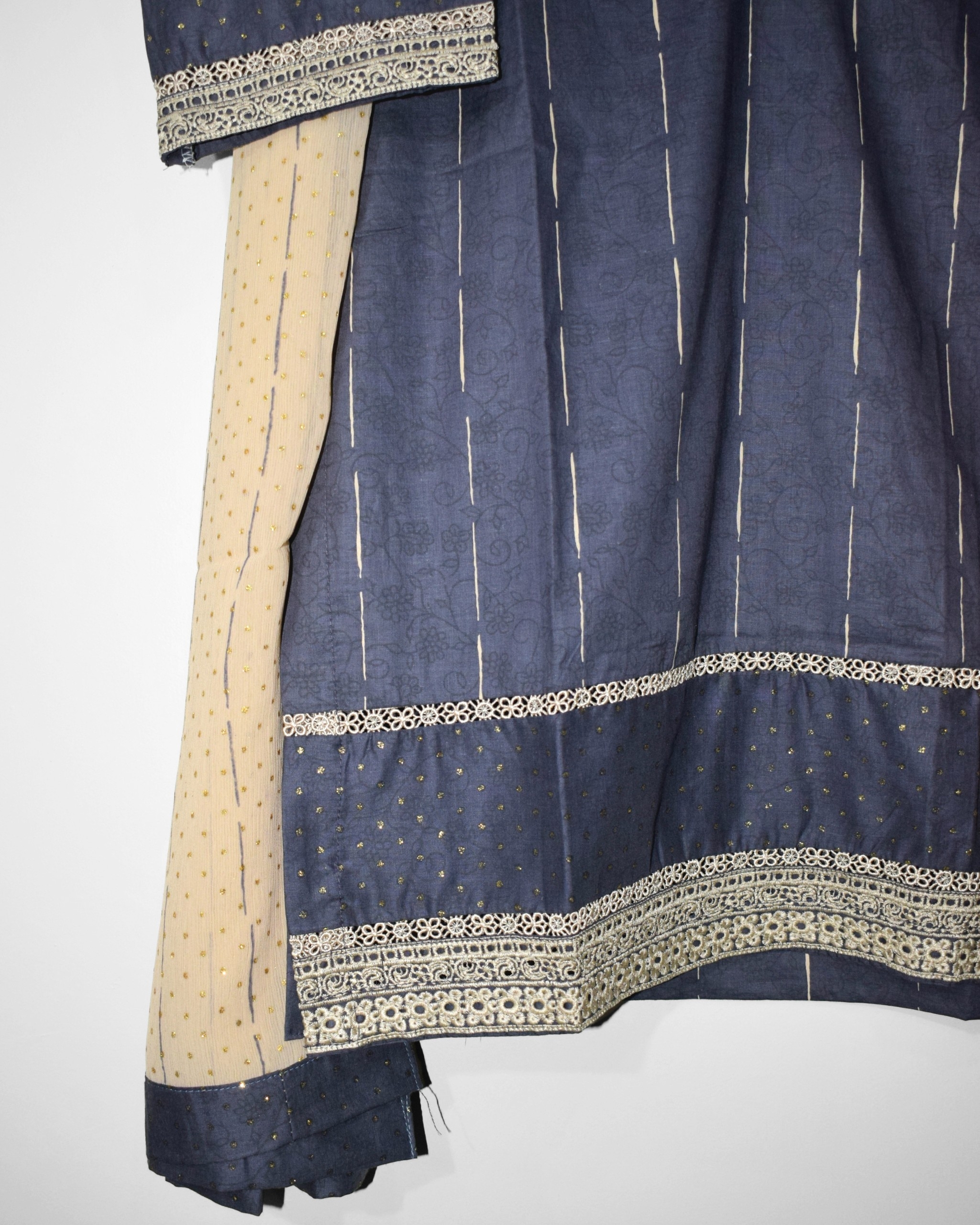 Grey Sapphire embroidered daman border detail stitched suit