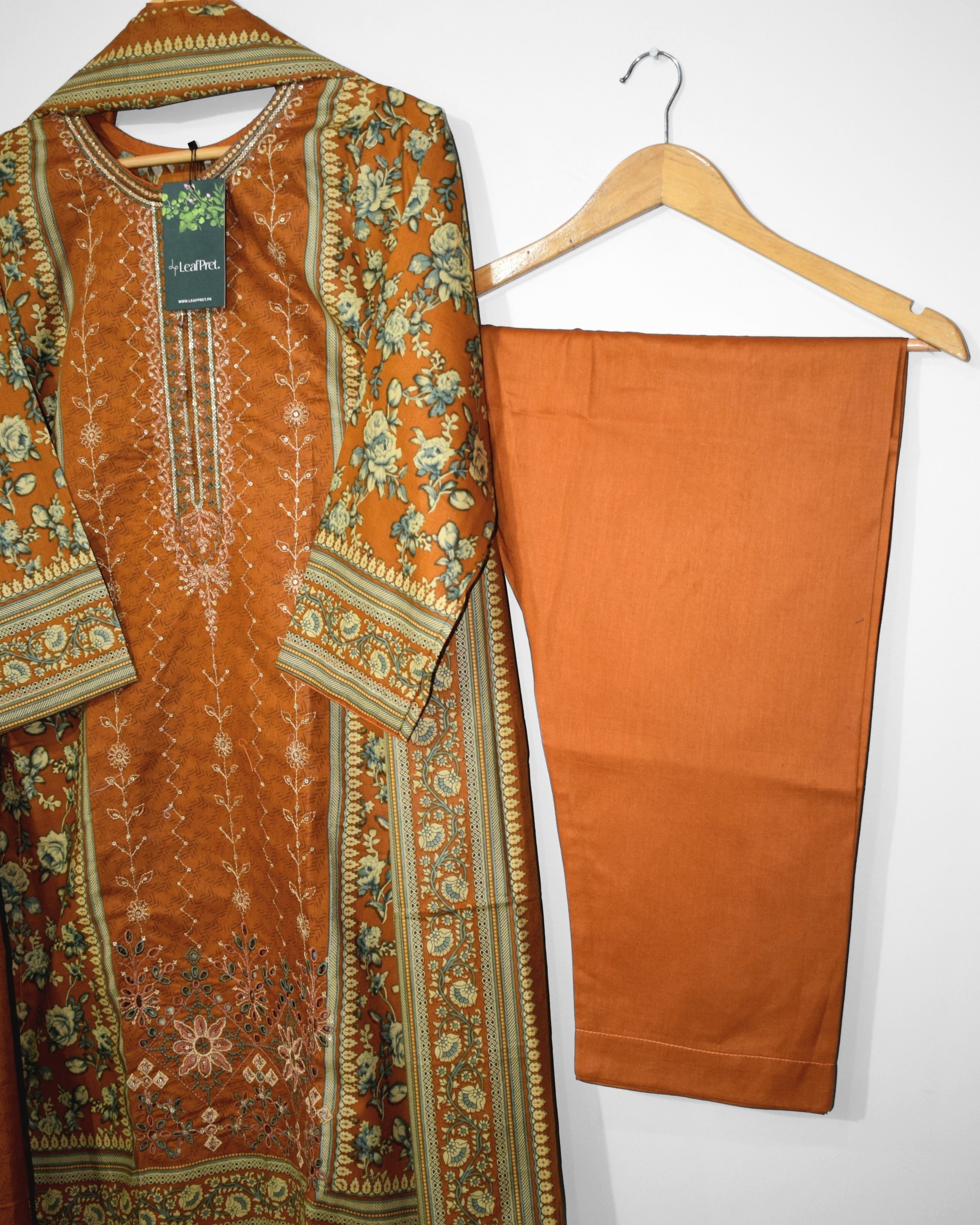 Dyed lawn trouser of Rangrez embroidered 3 piece suit