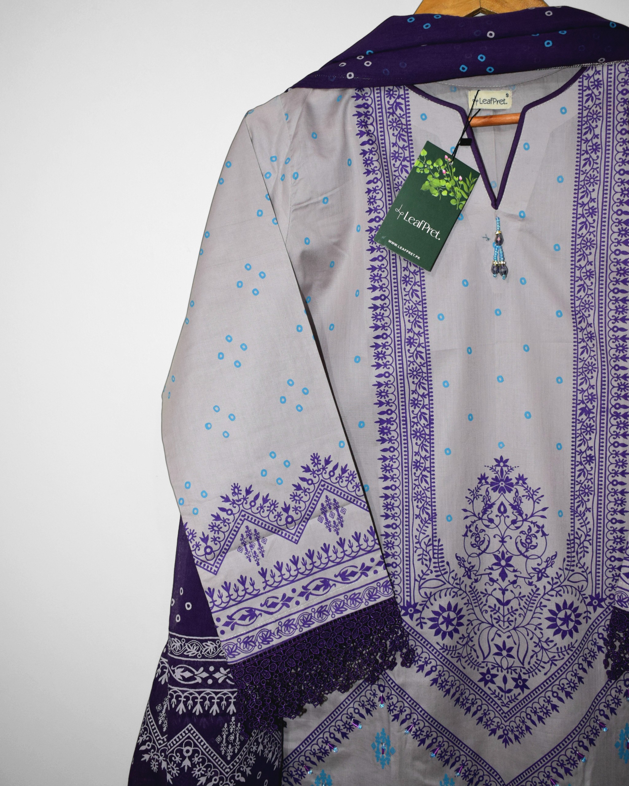 Royal Violet long hanging lace sleeves detail