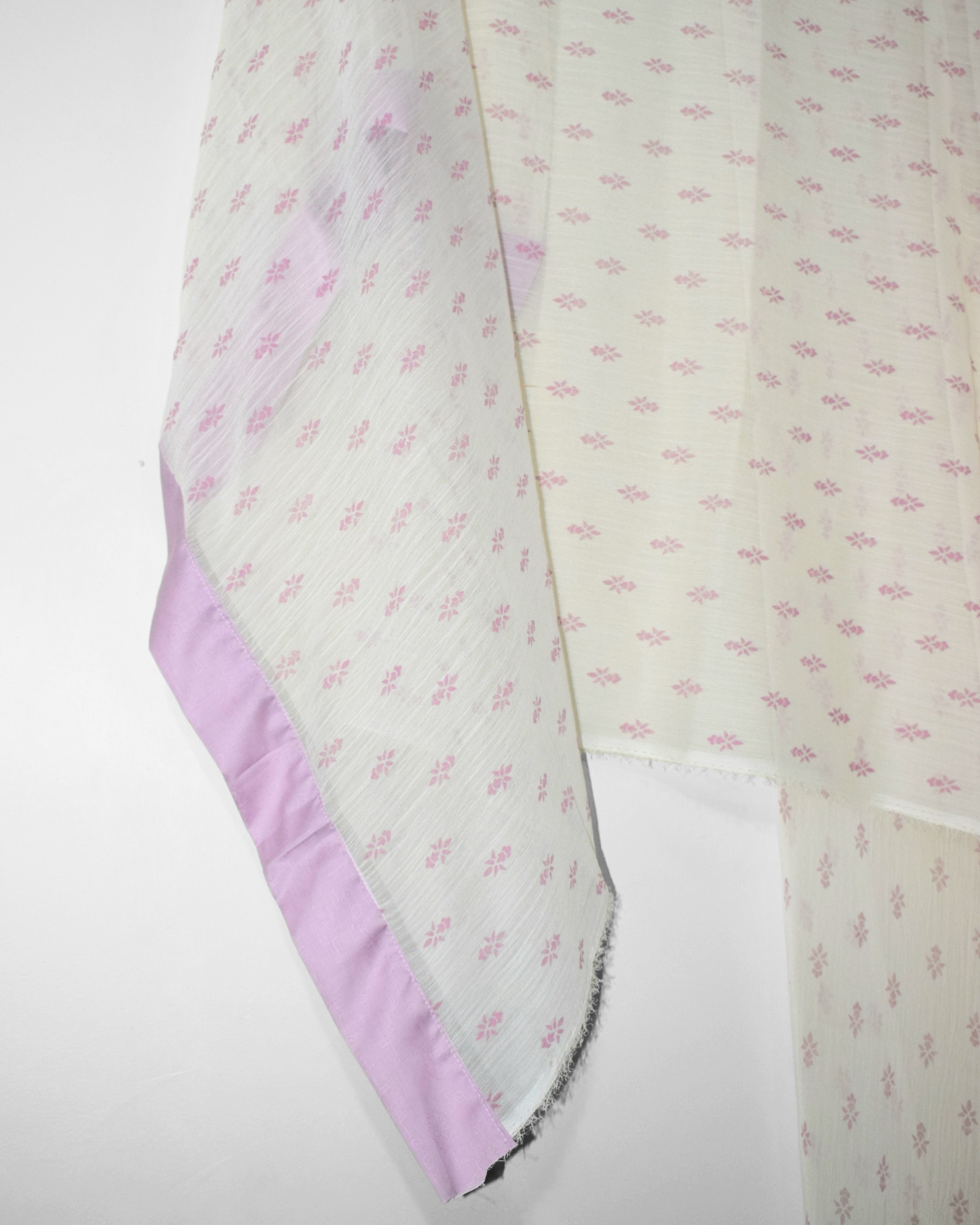 Lilac chiffon dupatta screen printed 3 piece suit