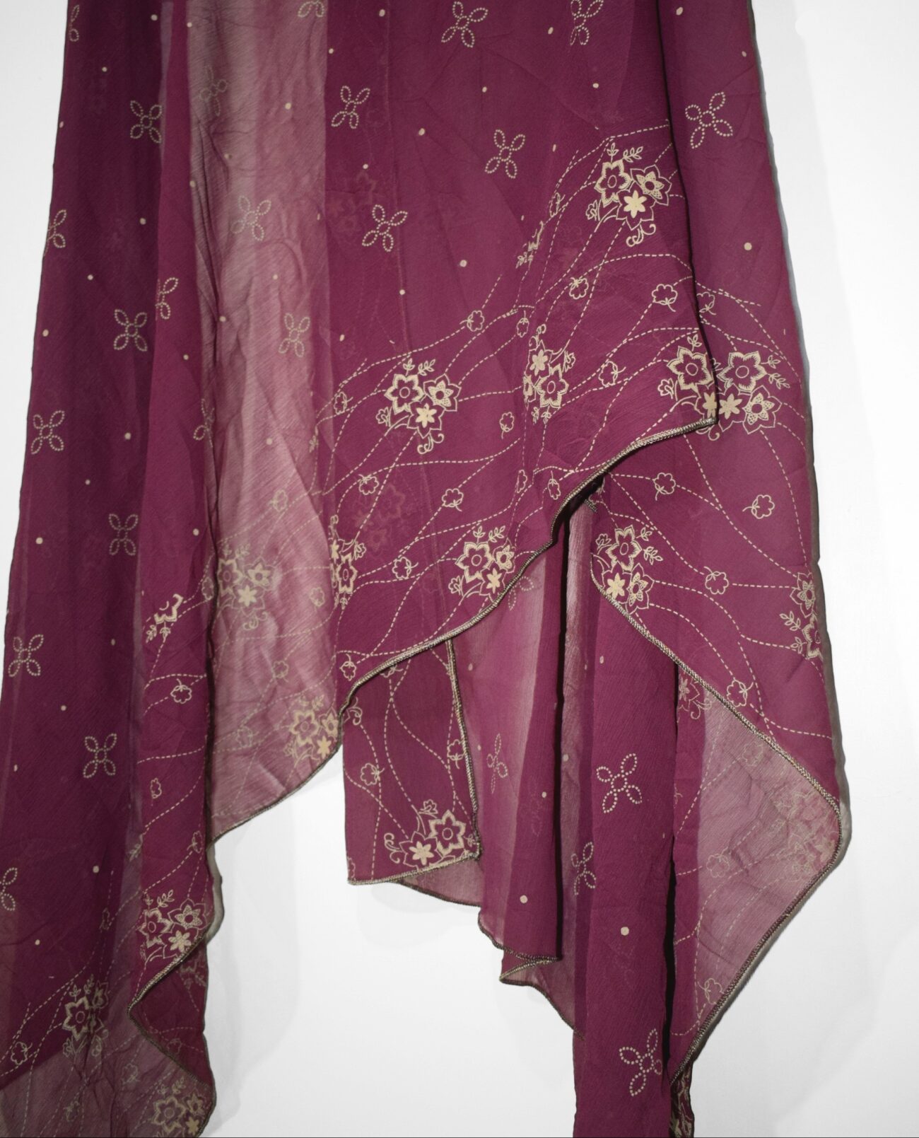 Desert Mauve chiffon dupatta with maroon screen print detailing