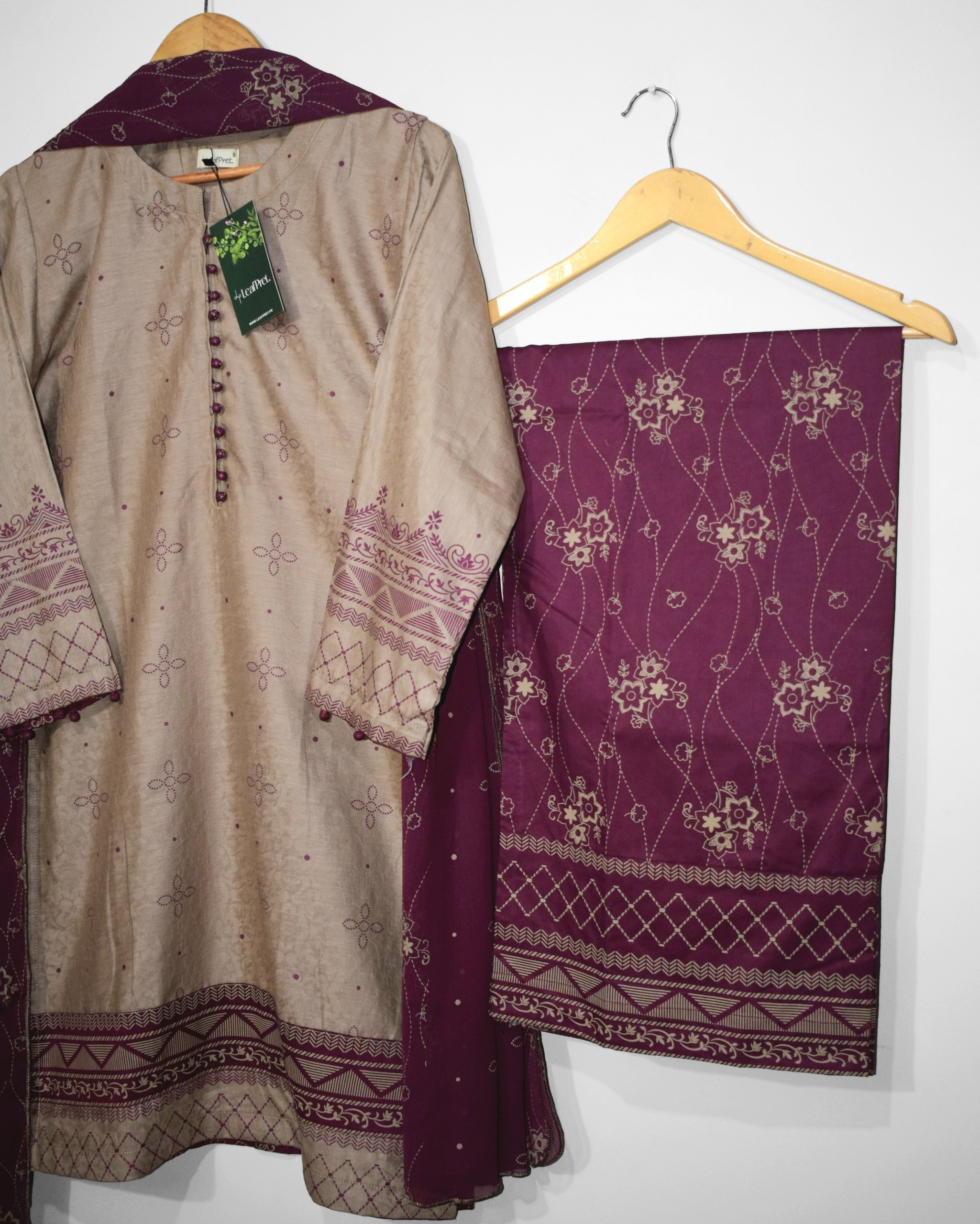 Text: Desert Mauve screen printed maroon palazzo for women