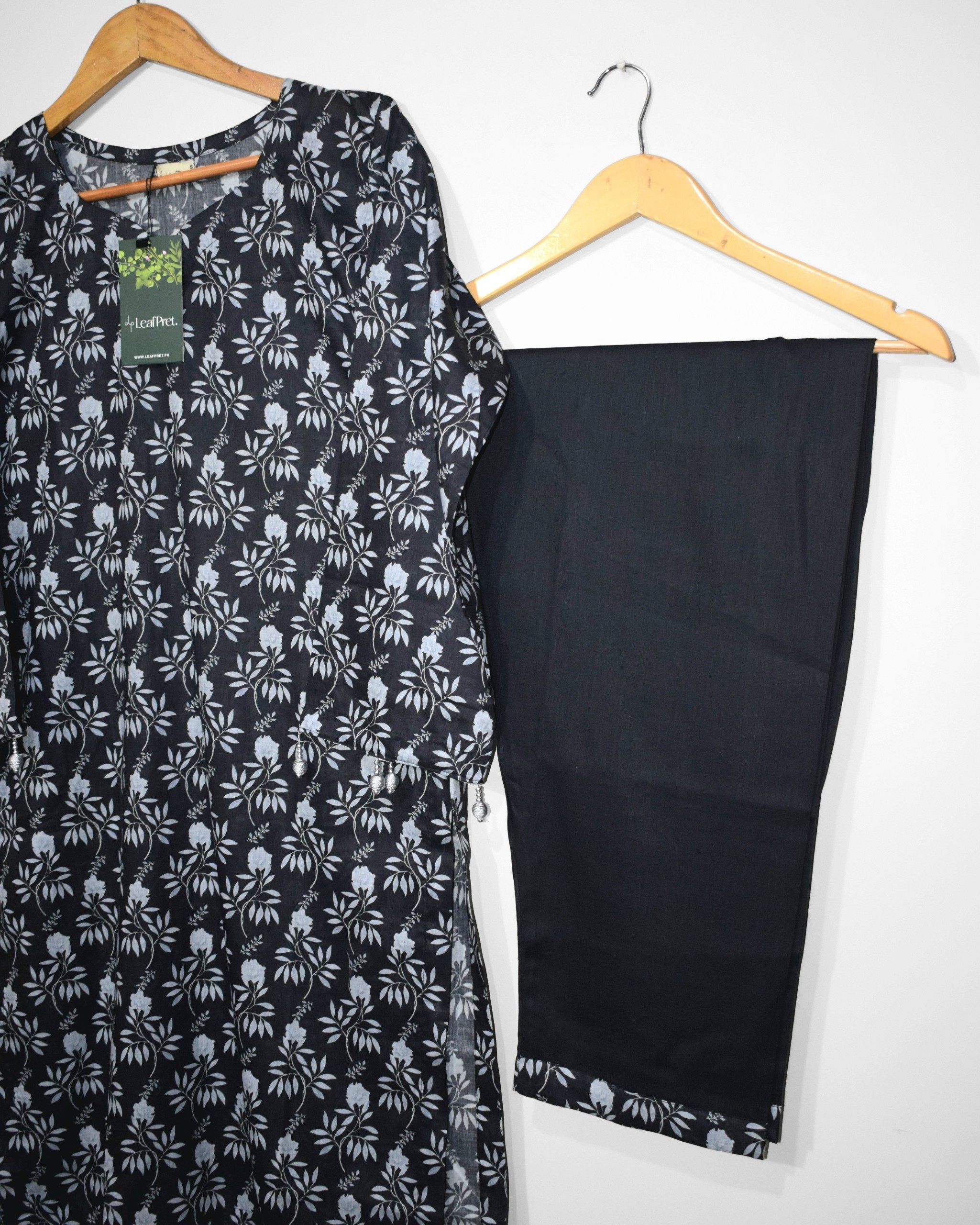 Plain black lawn trouser for women paired with BlackLeaf stitched summer suit, soft comfortable ready-to-wear trouser by LeafPret Pakistan