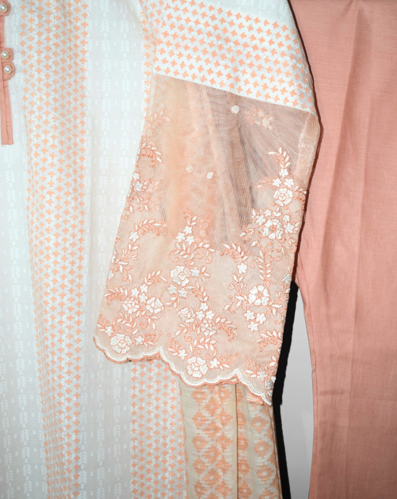 Peach Line embroidered lawn sleeves with lace detailing